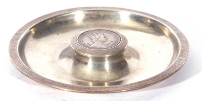 Lot 89 - Elizabeth II silver ashtray, the centre inset...