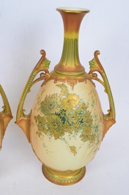 Lot 54 - Pair of early 20th century Royal Worcester...