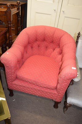 Lot 451 - 20th century red buttoned upholstered tub...