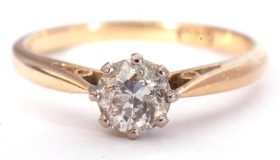 Lot 37 - Single stone diamond ring, a round brilliant...