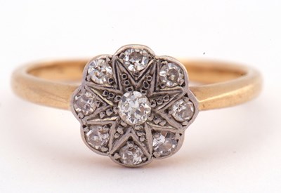 Lot 76 - Antique diamond cluster ring, the principal...