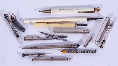 Lot 75 - Small collection of pens, pencils etc...
