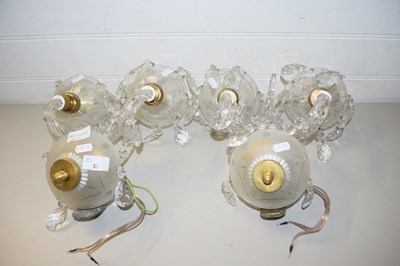 Lot 39 - GROUP OF HANGING LIGHTS AND SHADES