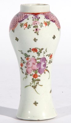 Lot 83 - A Lowestoft porcelain Chinese export type vase...