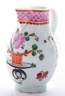 Lot 106 - Lowestoft Porcelain Sparrowbeak Creamer