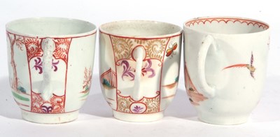 Lot 86 - A group of 3 Lowestoft coffee cups all with...
