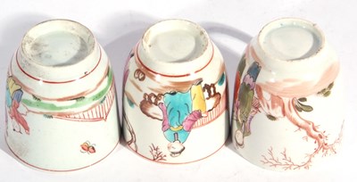 Lot 86 - A group of 3 Lowestoft coffee cups all with...