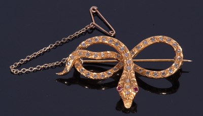 Lot 358 - Vintage serpent brooch, the head features two...