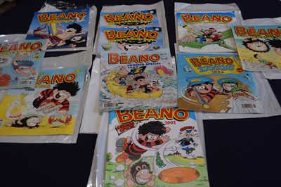 Lot 11 - Collection of 'The Beano' Comics to include,...