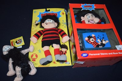 Lot 89 - 3 'The Beano' collectors items to include...