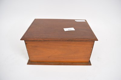 Lot 104 - 19th century mahogany jewellery box, 24cm long