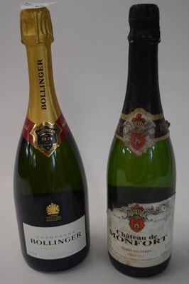 Lot 55 - MIXED LOT: 1 BOTTLE OF BOLLINGER CHAMPAGNE AND...