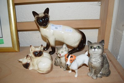 Lot 95 - ROYAL DOULTON AND BESWICK MODEL CATS AND A...