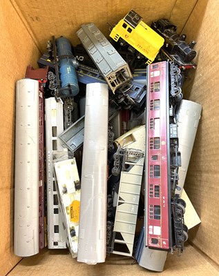 Lot 38 - A large box of assorted 00 gauge railway train...