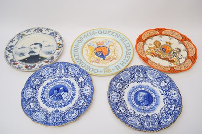 Lot 70 - Quantity of commemorative plates including...