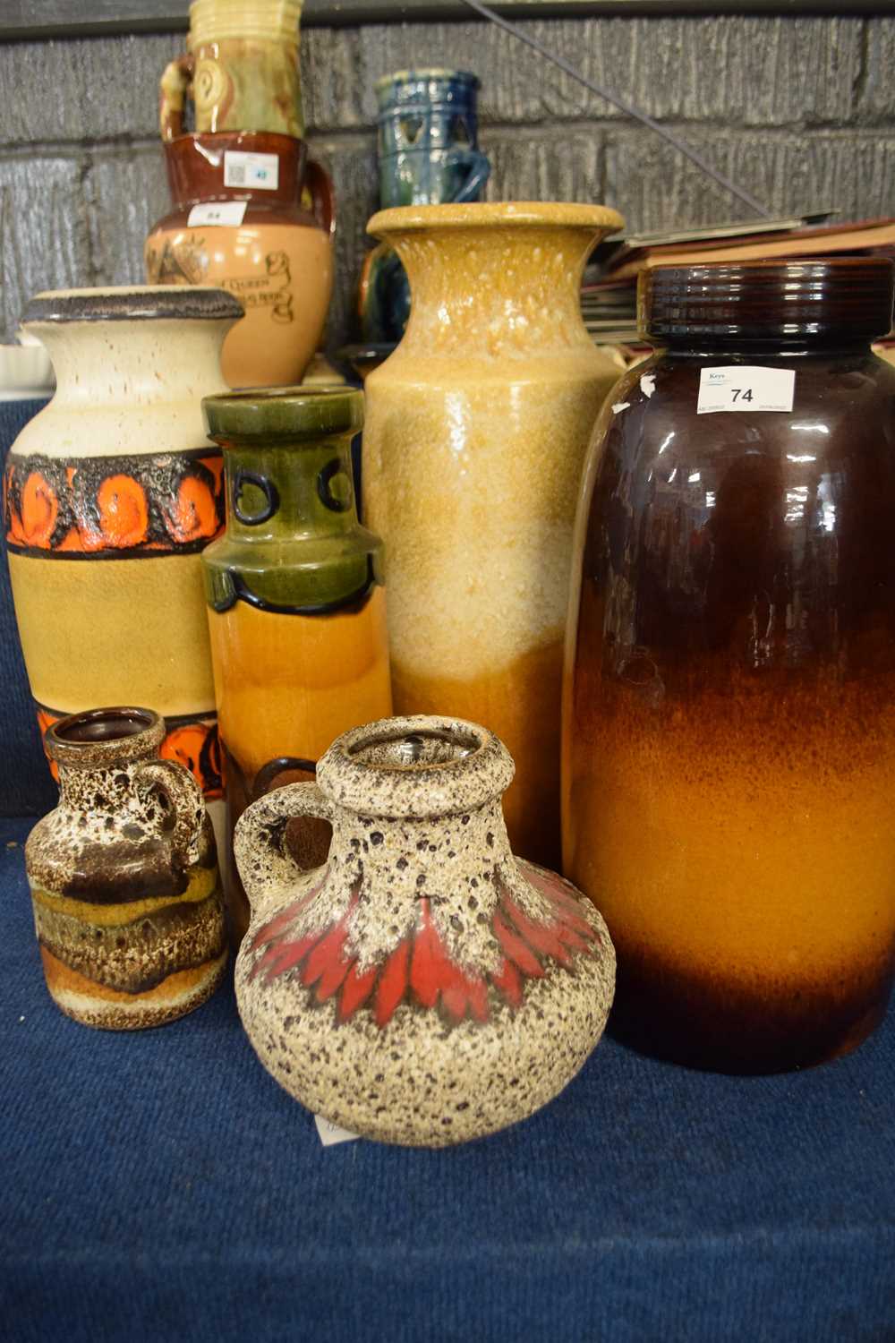 Lot 74 - Quantity of West German pottery including...