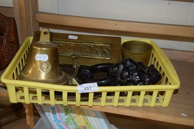 Lot 551 - BOX OF MIXED ITEMS TO INCLUDE BRASS BELL,...