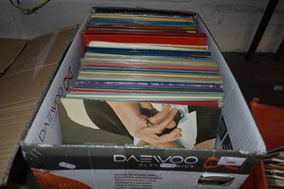 Lot 580 - LARGE BOX OF MIXED RECORDS