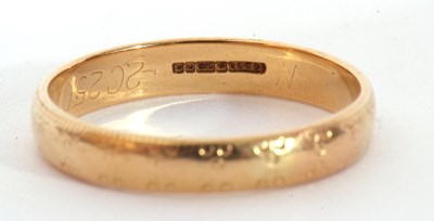 Lot 19 - 18ct gold wedding ring of plain polished...