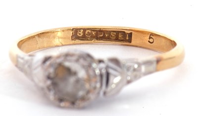 Lot 56 - Diamond single stone ring featuring an old cut...