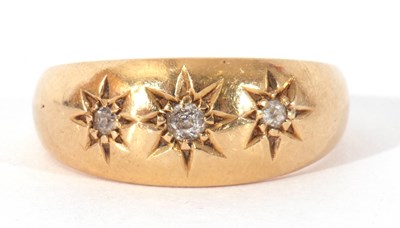 Lot 76 - Antique 18ct gold three stone diamond ring...
