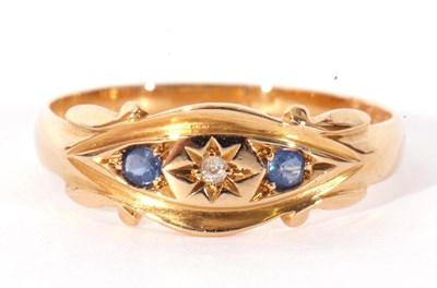 Lot 107 - Antique 18ct gold sapphire and diamond ring,...