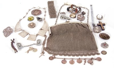 Lot 256 - Mixed Lot to include vintage marcasite brooch,...