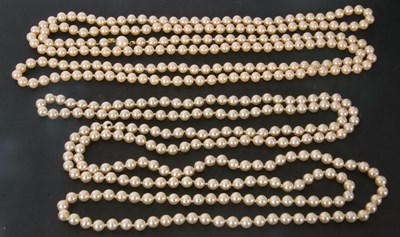 Lot 258 - Mixed Lot: two long rows of simulated pearls