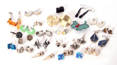 Lot 268 - Mixed Lot to include mainly various earrings,...