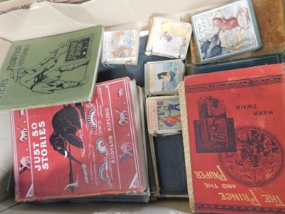 Lot 69 - Box: small lot of childrens and illustrated