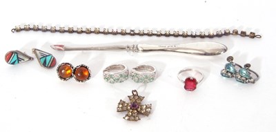 Lot 301 - Mixed lot : silver handled manicure item, a...