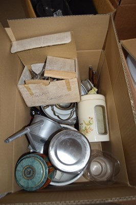 Lot 628 - ONE BOX OF KITCHEN WARES