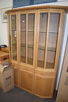 Lot 769 - DISPLAY CABINET