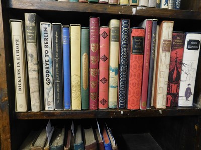 Lot 323 - FOLIO SOCIETY: 18 assorted titles all in slip...