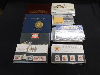 Lot 550 - Box: Assorted stamps mainly modern GB...