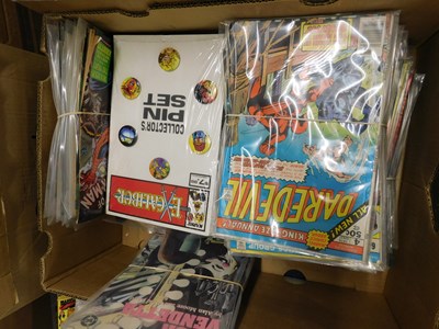 Lot 576 - Box: Assorted modern mainly Marvel comics...