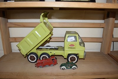 Lot 510 - VINTAGE TONKA LORRY TOGETHER WITH 00 GAUGE...