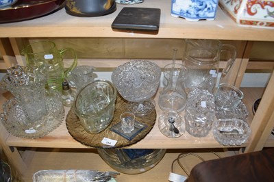 Lot 554 - MIXED LOT: VARIOUS ASSORTED GLASSWARES TO...