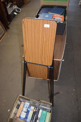 Lot 894 - PROJECTOR STAND