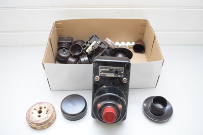 Lot 19 - COLLECTION VARIOUS ITEMS TO INCLUDE BAKELITE...