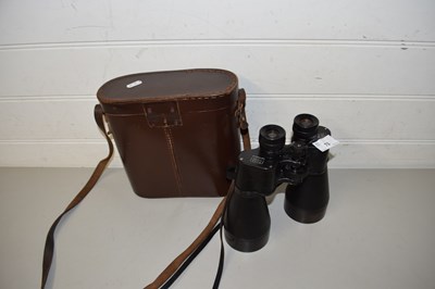 Lot 73 - ROSS OF LONDON, 13X60 BINOCULARS WITH CARRY CASE