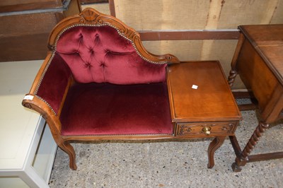 Lot 226 - TELEPHONE SEAT