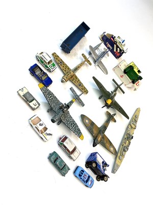 Lot 75 - Mixed lot of die-cast aeroplanes and other...