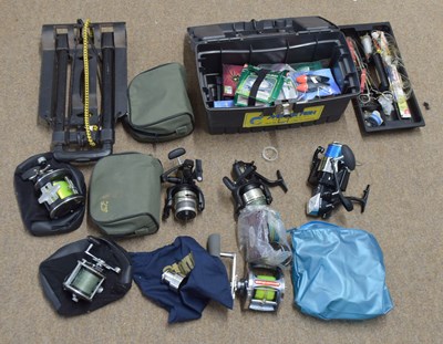 Lot 253 - Mixed lot of fishing related items to include...