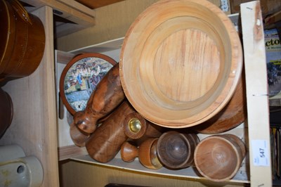 Lot 547 - MIXED LOT:  VARIOUS TURNED WOODEN ITEMS TO...