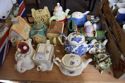 Lot 611 - MIXED LOT:  VARIOUS ASSORTED NOVELTY TEAPOTS