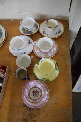 Lot 639 - MIXED LOT:  VARIOUS TEA CUPS AND SAUCERS TO...