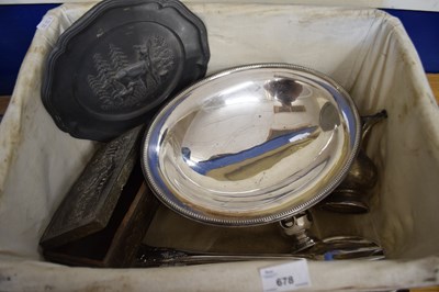 Lot 678 - MIXED LOT: VARIOUS ASSORTED SILVER PLATED...