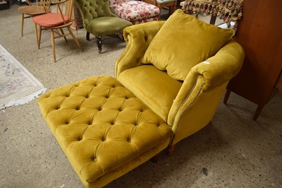 Lot 311 - MODERN ALEXANDER & JAMES BUTTON UPHOLSTERED...