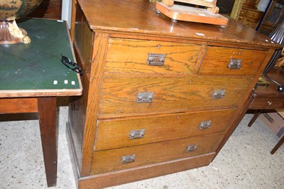 Lot 319 - LATE VICTORIAN OAK FIVE DRAWER CHEST